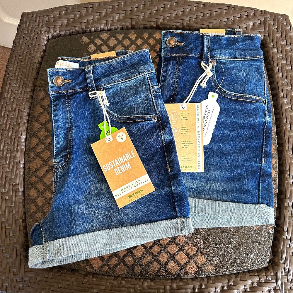 Wax Jean junior sustainable dark blue denim distressed stretch shorts size S